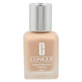 Base de maquillage liquide Superbalanced Clinique 28 (20 ml) 46,99 €