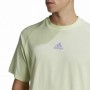 T-Shirt à manches courtes homme Adidas Essentials Brandlove Jaune