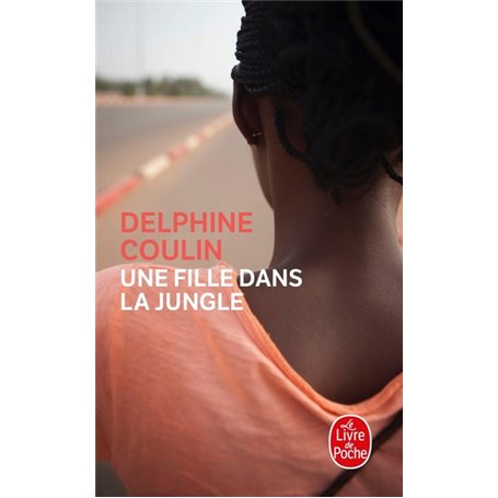 Une fille dans la jungle