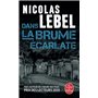 Dans la brume écarlate