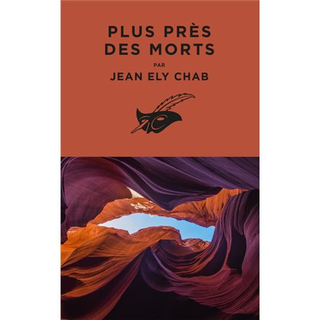 Plus près des morts