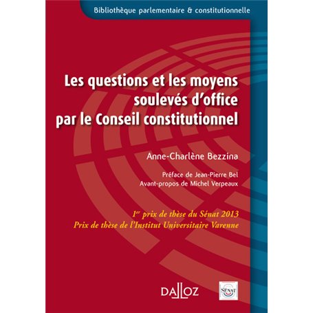 Les questions et les moyens soulevés d'office par le Conseil constitutionnel