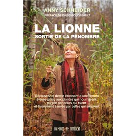 La lionne sortie de la pénombre