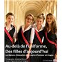 Au-delà de l'uniforme des filles d'aujourd'hui