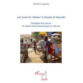 Les livres du "poteau" à Douala et Yaoundé