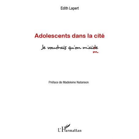 Adolescents dans la cité