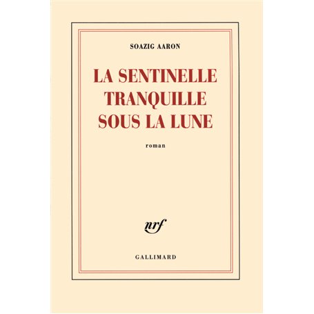 La sentinelle tranquille sous la lune