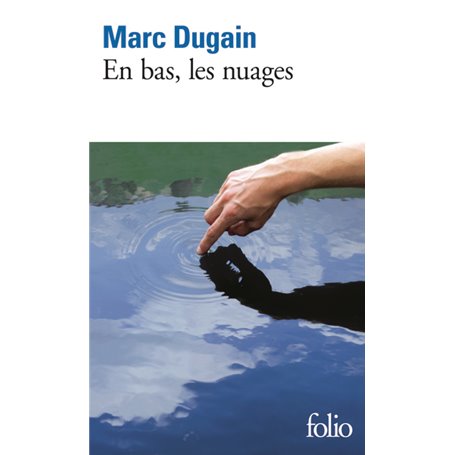 En bas, les nuages