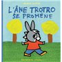 L'âne Trotro se promène