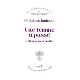 Une femme a passé