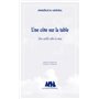 Une côte sur la table (Una costilla sobre la mesa)