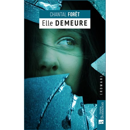 Elle demeure