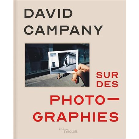 Sur des photographies