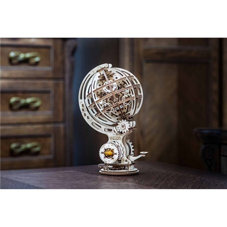 Maquette kinetic globe 3D en bois