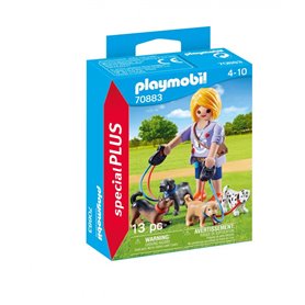 70883 Educatrice de chiens