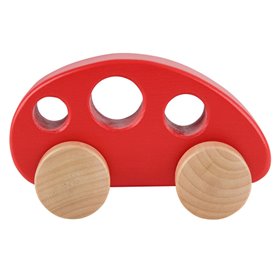 Petite voiture rouge en bois