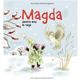 Magda dessine avec la neige