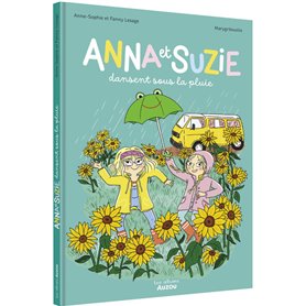 Anna et Suzie dansent sous la pluie