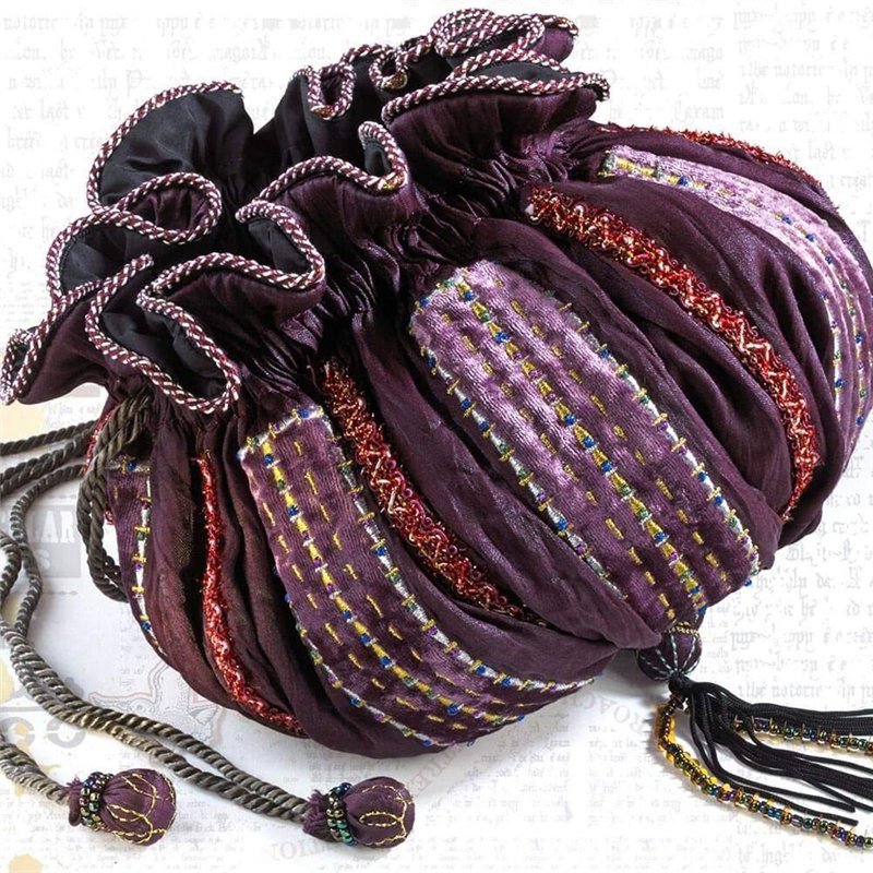 Image secondaire de The Noble Collection Hermione Granger Bag - 8in (20cm) Purple Hermione Bag - Officially Licensed Harry Potter Film Set Movie Toy