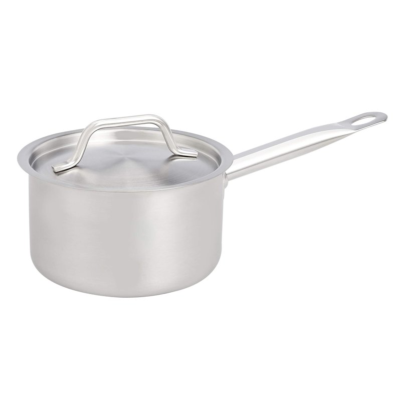Amazon Basics Casserole avec couvercle Acier inoxydable avec revêtement aluminium 1.9 l, Argenté (Anciennement marque AmazonCommercial)