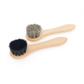 DELARA Deux Petite brosses à Cirage de Grande qualité en Poils naturels. Couleurs : Noir et Naturel