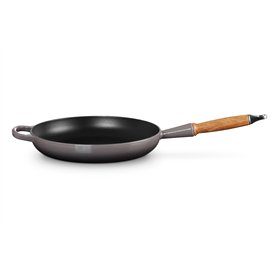 Le Creuset Signature 20258284440422 Flint Poêle en fonte avec manche en bois 28 cm