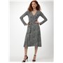 Vogue Patterns Patron de papier V2060Y5 Robe portefeuille pour femme Porté vers l'avant ou vers l'arrière par Diane Von Furstenb