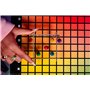The OP Usaopoly | Jeu de société Hues and Cues en Anglais pour Toute la Famille | Jeu de fête pour 3 à 10 Joueurs | À Jouer avec