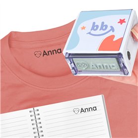 StiKiddo® Tampon Vetement Enfant - Tampon Personnalisable pour Textiles et Papier - Prénom Marqueur Vetement Enfant pour Crèche