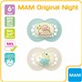 MAM Original Night Lot de 2 tétines lumineuses en silicone SkinSoft avec étui porte-sucette 6 mois neutre