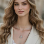 XFSRG Collier Femme Acier Inoxydable Hello Kitty Design Élégant Bijoux Mode Cadeau Parfait