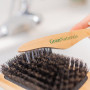 GranNaturals Brosse à cheveux - Outil de nettoyage pour peigne - Détachant avec manche en bois de hêtre naturel, poils durs en n