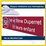 DECOHO - Étiquette Nom + Numéro Personnalisable pour boîte aux Lettres · 100x25x0,8 mm · Noire Lettres Blanches - 1 Ligne - Noir