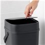 Navaris Poubelle Salle de Bain 12 L - Poubelle avec Couvercle à Pression et poignée 31,3 x 24 x 23 cm pour cosmétique Salle de B