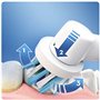Oral-B Pro 900 + Oxyjet Kit Brosse À Dents Électrique Rechargeable Avec Jet Dentaire, Cadeau Fêtes des Pères, 1 Hydropulseur Oxy