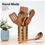 en teck et spatule en bois pour la cuisine