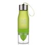 Bouteille de presse-agrumes 2 en 1 - Technologie d'infusion manuelle pour faire du jus frais (650 ml)