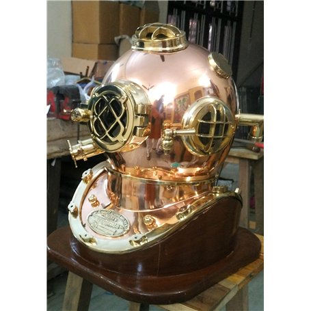 Casque en cuivre et en Laiton avec Base de plongée célèbre V Plongeur Mark V MkV Ancien Casque de plongée Plongeur Ancien
