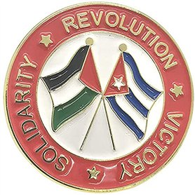 Badge en métal émaillé avec drapeau de Cuba et de Palestine