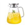 Carafe en verre avec couvercle et bec verseur