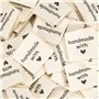 HOLEMZ Etiquette en Tissu Fait Main 100 Pièces Lavables Étiquette Couture Décoratives Artisanales Personnalisées pour DIY Access