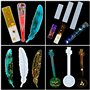 Iriisy Bookmarks Lot de 8 moules en résine en silicone transparent pour loisirs créatifs, marque-pages à la main, avec 10 pompon