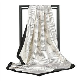 1 foulard blanc cassé