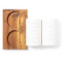Salière et poivrière en céramique blanche dans un support en bois d'acacia - Look méditerranéen - Ustensile de cuisine