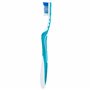 Colgate Total Lot de 2 brosses à dents de nettoyage complet 1 + 1 Medium