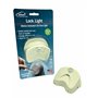 Jokari Verrou lumineux facile à installer avec pêne dormant activé par le mouvement pour une entrée nocturne sans effort. LED lu