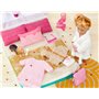 Lori LO37071Z Mini Ensemble Tendance - Maison Meublée : Séjour, Cuisine, Chambre, Patio Extérieur avec Accessoires - Compatible 