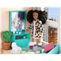 Lori LO37071Z Mini Ensemble Tendance - Maison Meublée : Séjour, Cuisine, Chambre, Patio Extérieur avec Accessoires - Compatible 