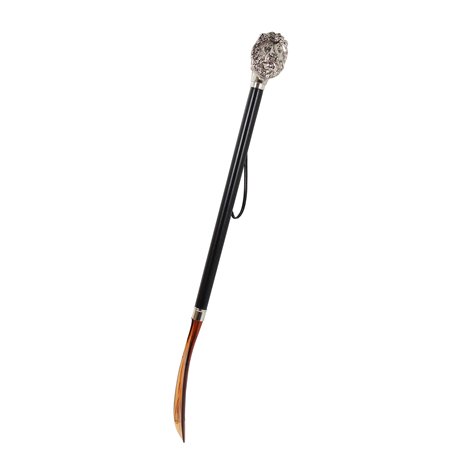 Chausse-pied design 70 cm avec poignée en forme de lion argenté - Tige en bois noir avec dragonne - L'accessoire élégant
