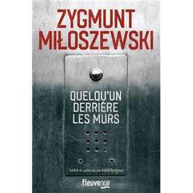 Quelqu'un derrière les murs